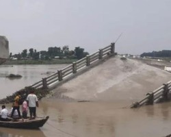 भारतको बिहारमा दश दिनभित्र पाँचवटा पुल भत्किए