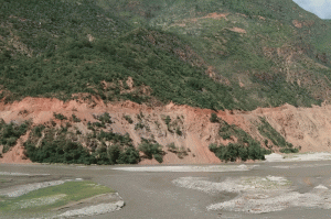 मध्यपहाडी सडकको रामेछाप खण्ड अलपत्र