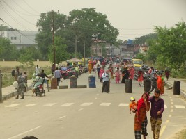 फरेनिया बजार : ठगिएका नेपाली उपभाेक्ता, मारमा नेपाली व्यवसायी