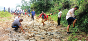 पुनर्निर्माण गर्न जनता र प्रतिनिधि सँगसँगै