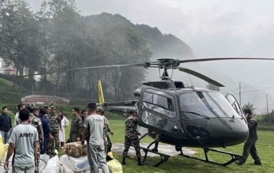 विपद् प्रभावितका लागि राहत सामग्री र घाइते बिरामीका लागि उपचार सामग्री ढुवानी