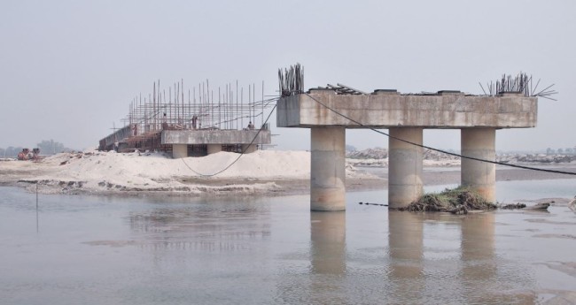 दूधखोला पक्की पुलको निर्माण कार्य ७ वर्षमा ३० प्रतिशत