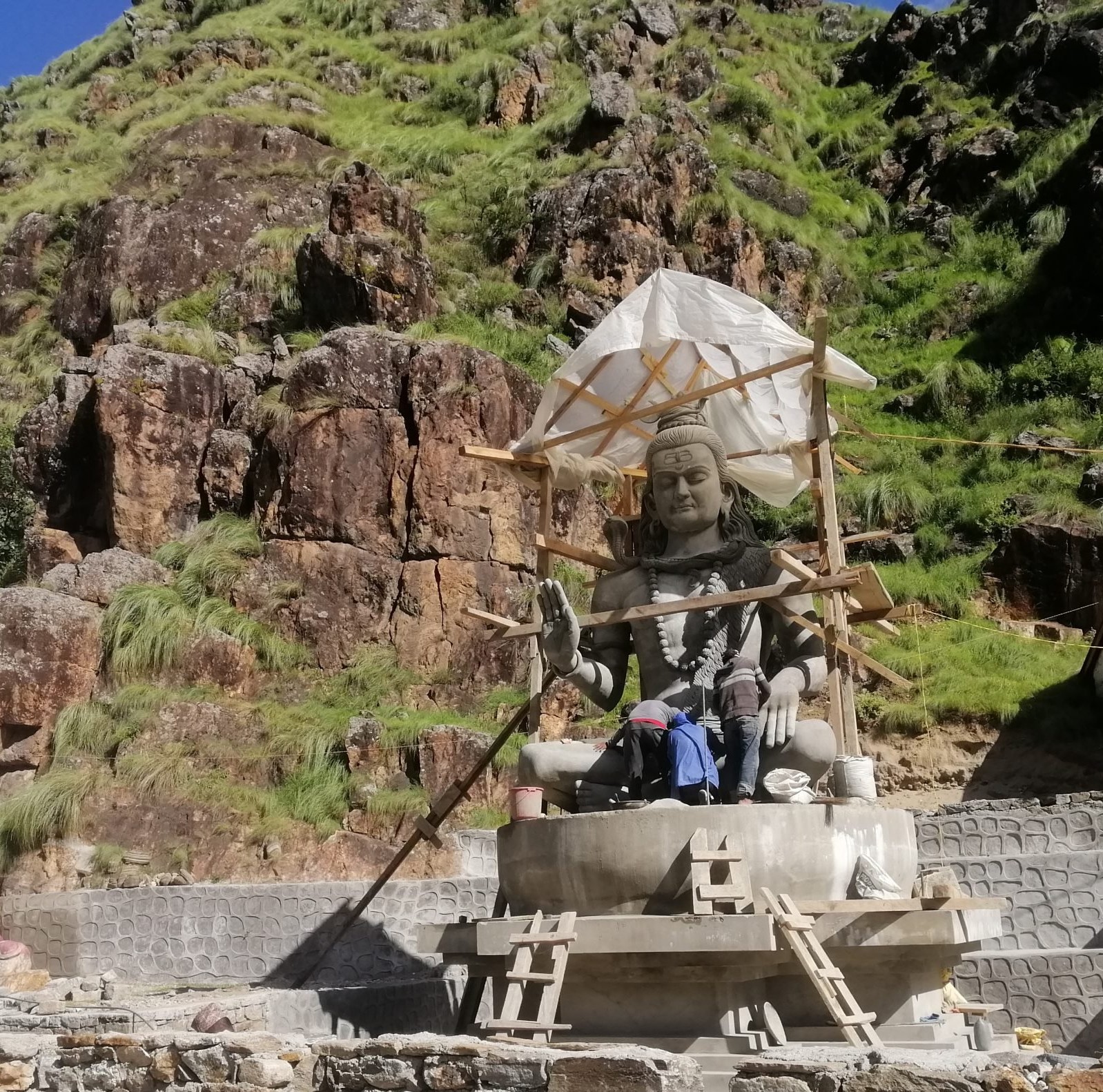 १७ फिट अग्लो शिवको मुर्ति निर्माण अन्तिम चरणमा