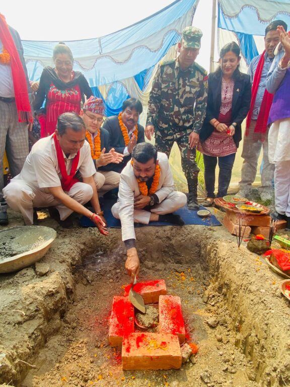 मन्त्री यादवद्वारा पथरी खानेपानी आयोजनाको शिलान्यास