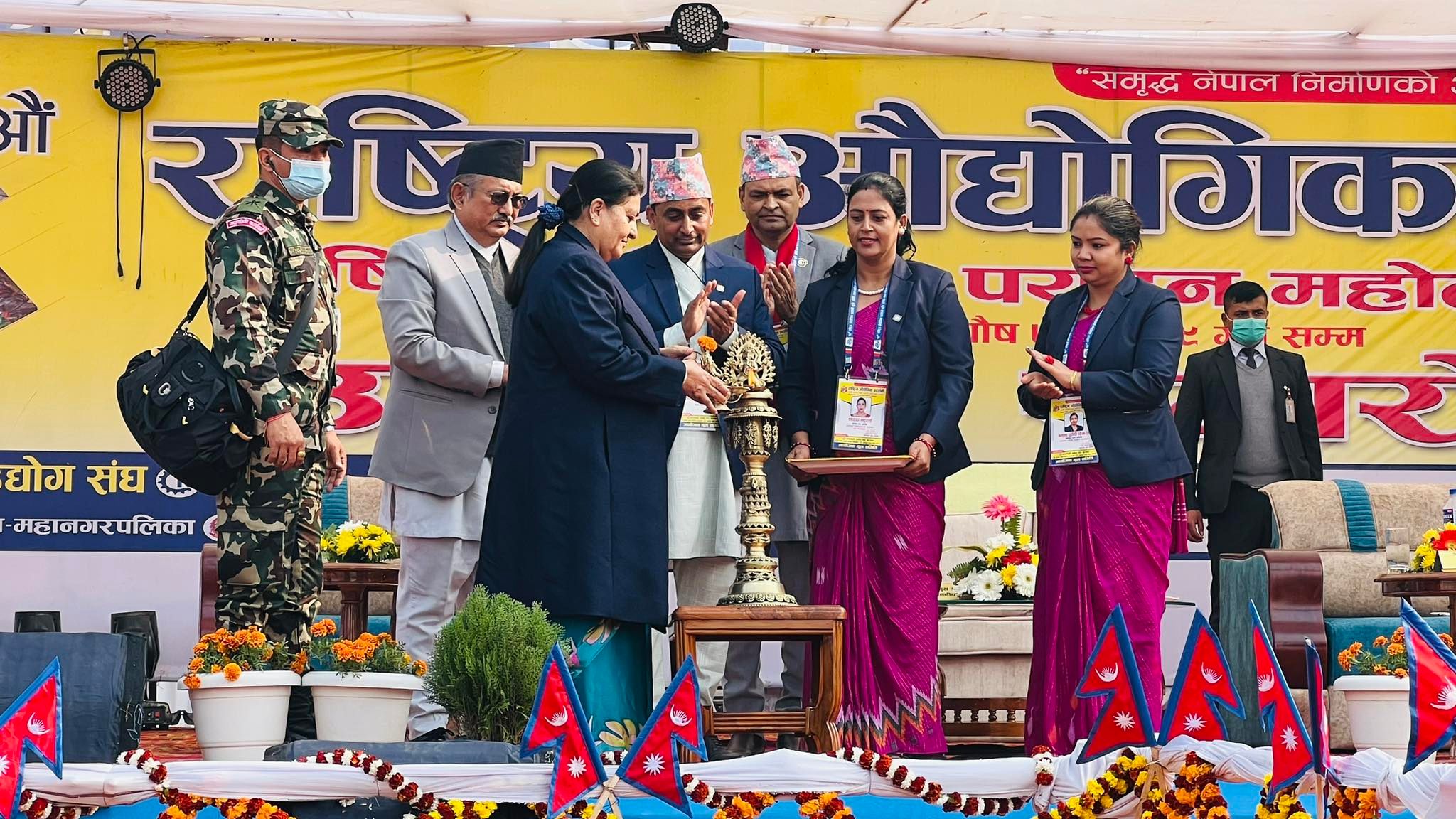 गौतमबुद्ध अन्तर्राष्ट्रिय विमानस्थललाई व्यवस्थित रुपमा सञ्चालन गर्न राष्ट्रपतिको ध्यानाकर्षण