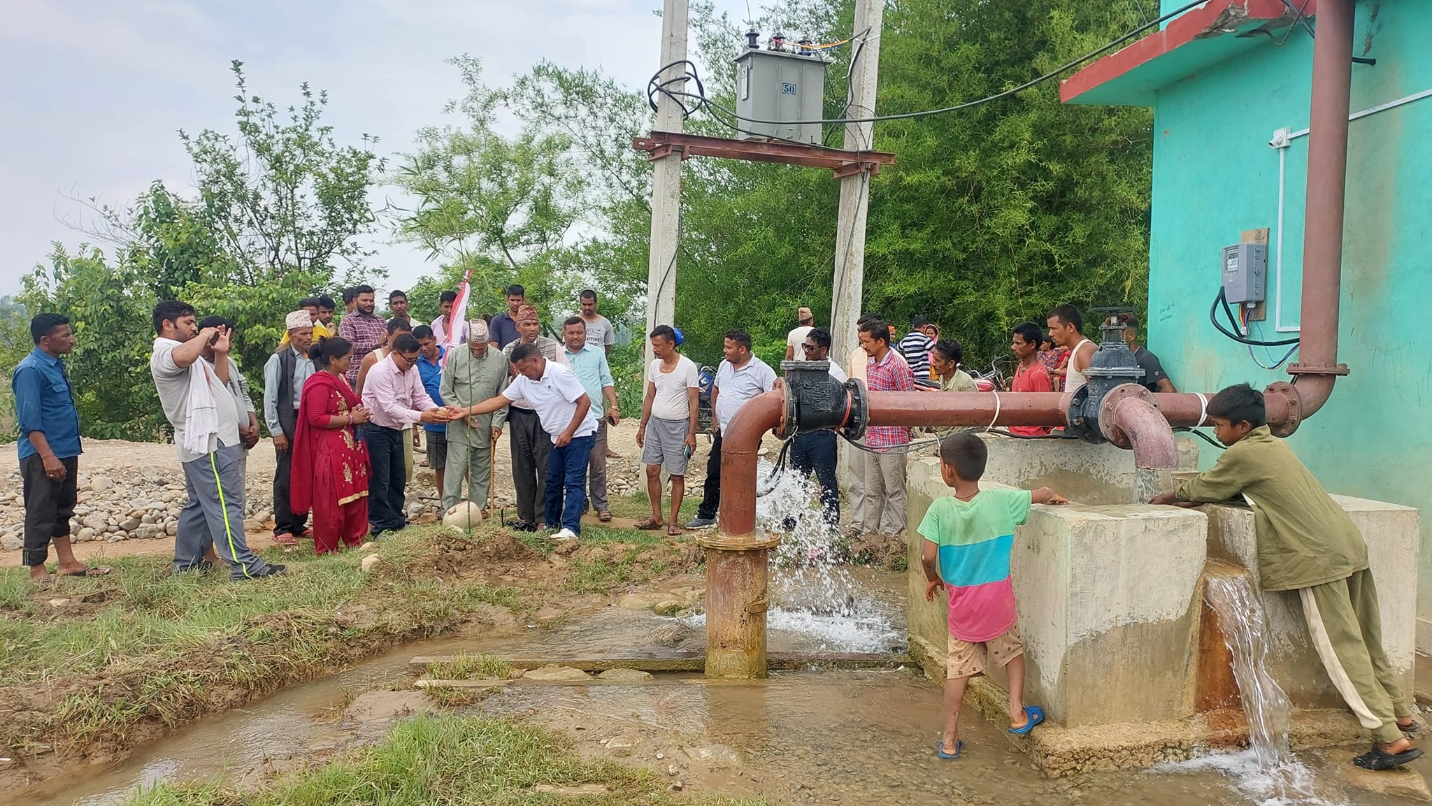 बर्दगोरियामा डिप ट्युवेल सिँचाइ बोरिङको उद्घाटन