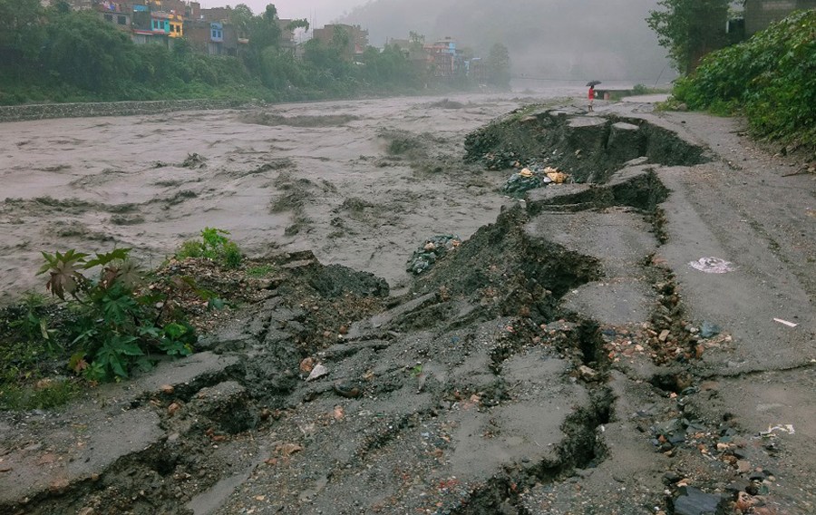 कालीगण्डकीको कटान रोक्न अस्थायी संरचना