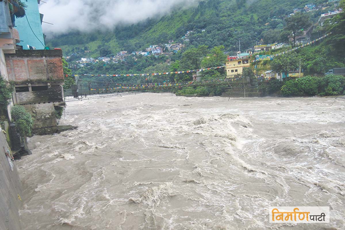 महाकालीले बगाउँदा बाबु–छोरा बेपत्ता