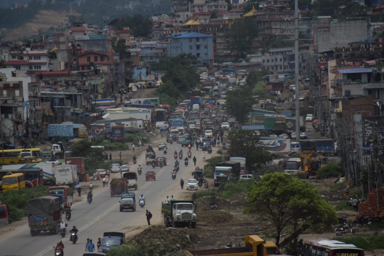 सितापाइलामा ट्याक्सीदेखि ट्यांकरसम्मको विरोध र्‍याली (फोटोफिचर)