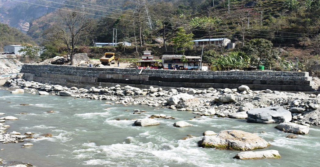 राम मन्दिरको संरक्षण गर्न पक्की तटबन्ध निर्माण